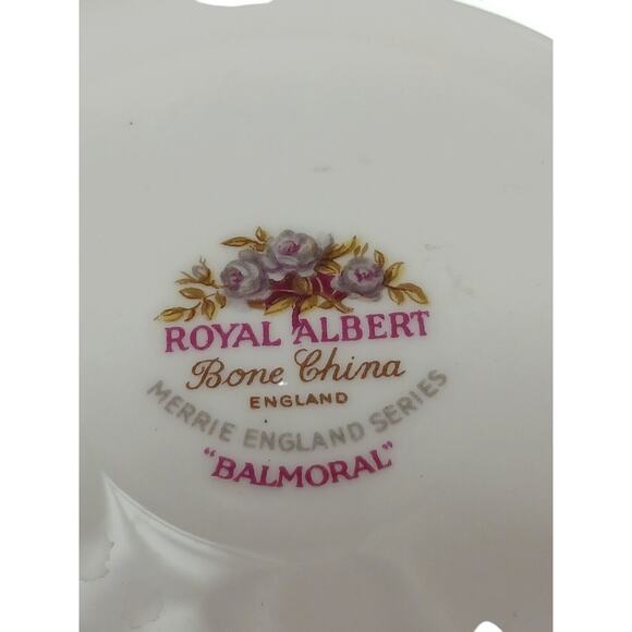 Royal Albert 1 SAUCER Merrie England Series Balmoral Dark Red ROSES Replacement - Picture 5 of 8